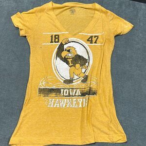 Iowa Hawkeye tshirt